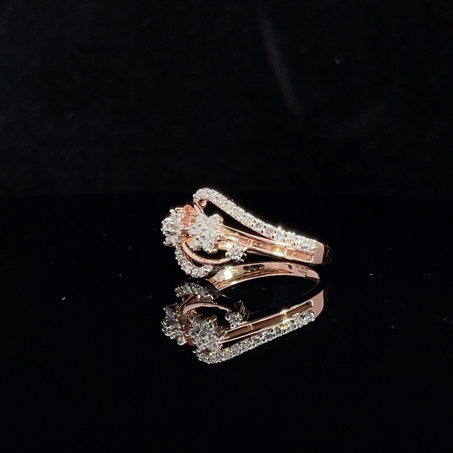 Sariah Diamond Ladies Ring